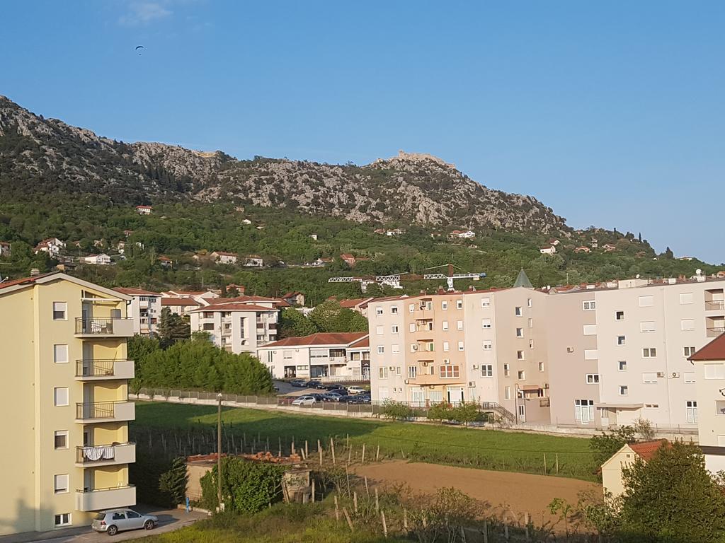 Apartman Lora Liyubuşka Dış mekan fotoğraf